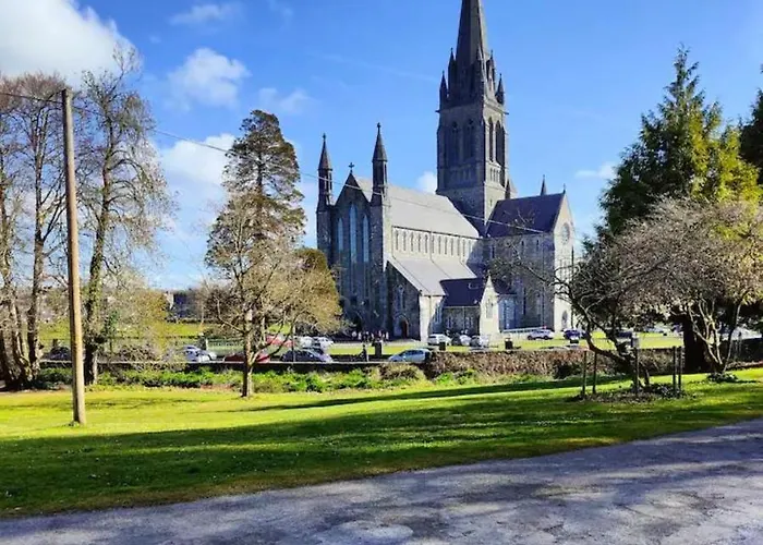 Spacious 2 Bedroom In アパート *