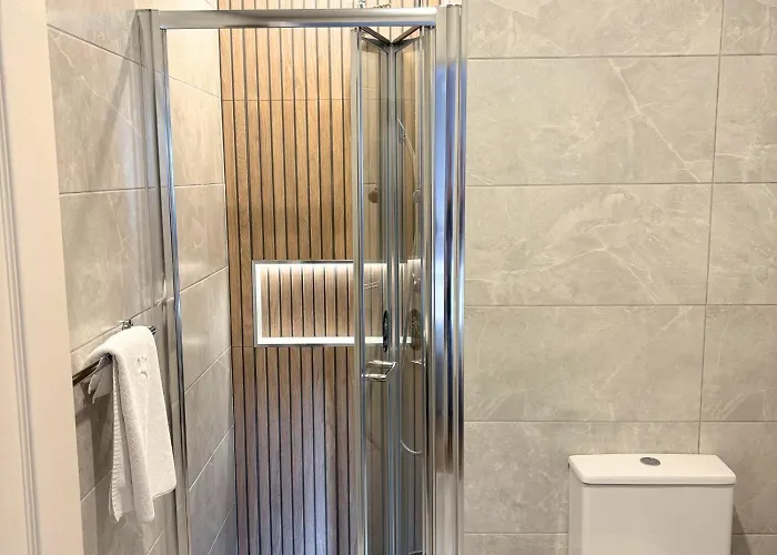 Spacious 2 Bedroom In * キラーニー